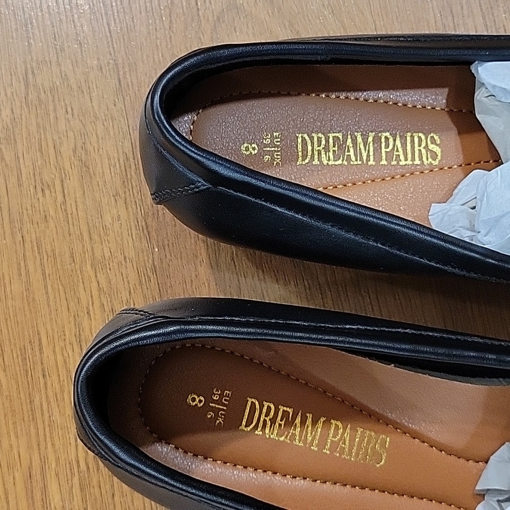 Dream Pairs black vegan leather flat gold trim padded insole rubber sole 8 NEW… - Picture 4 of 7